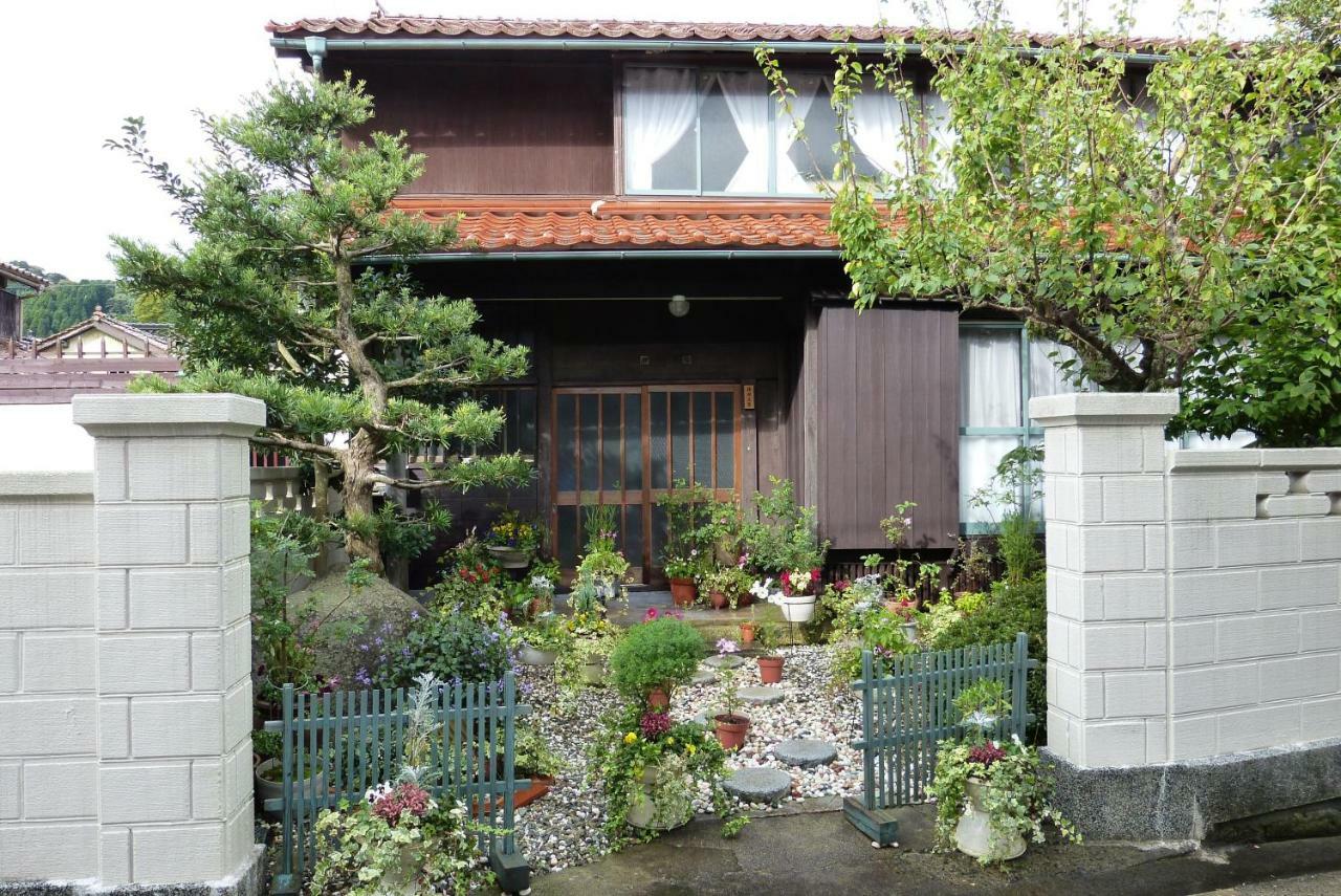 Guesthouse Higashi Fujitatei Shin'onsen Экстерьер фото